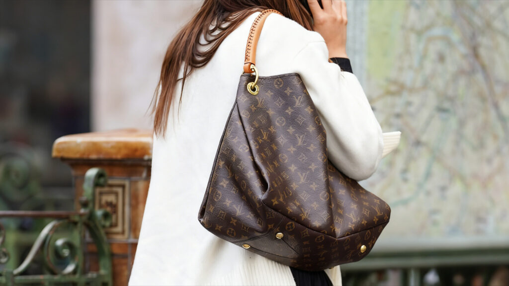 57d2e8f54f97b25b1d333fef98998fe2